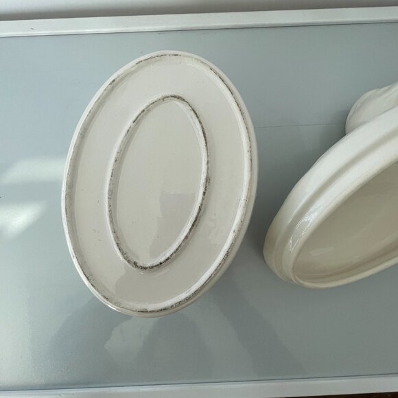 Vintage Covered White Ceramic Duck Serving Dish - Picture 10 of 10